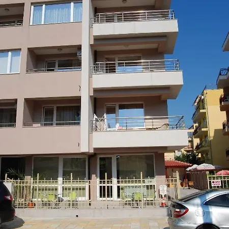 بيت ضيافة Donchevi بريمورسكو